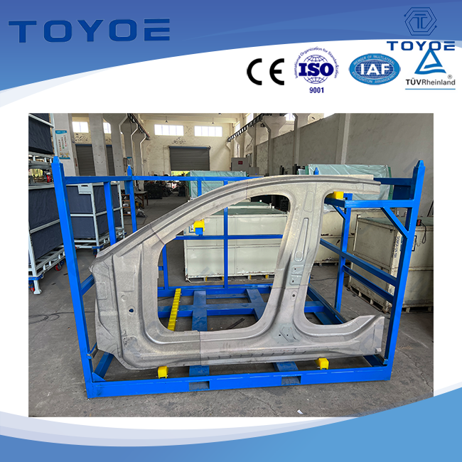 Rack galvanizzati con fodere per la portata dell'auto.