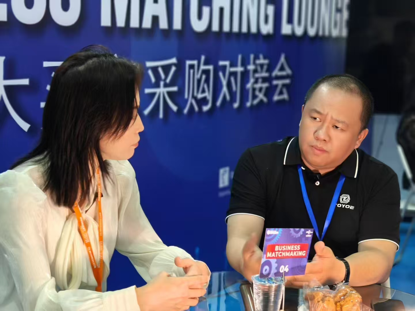 Collegamento con i clienti della fiera