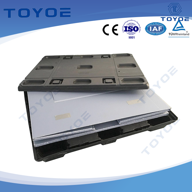 Scatole di pallet in plastica a nido d'ape durature memorizzare in modo sicuro parti automobilistiche.