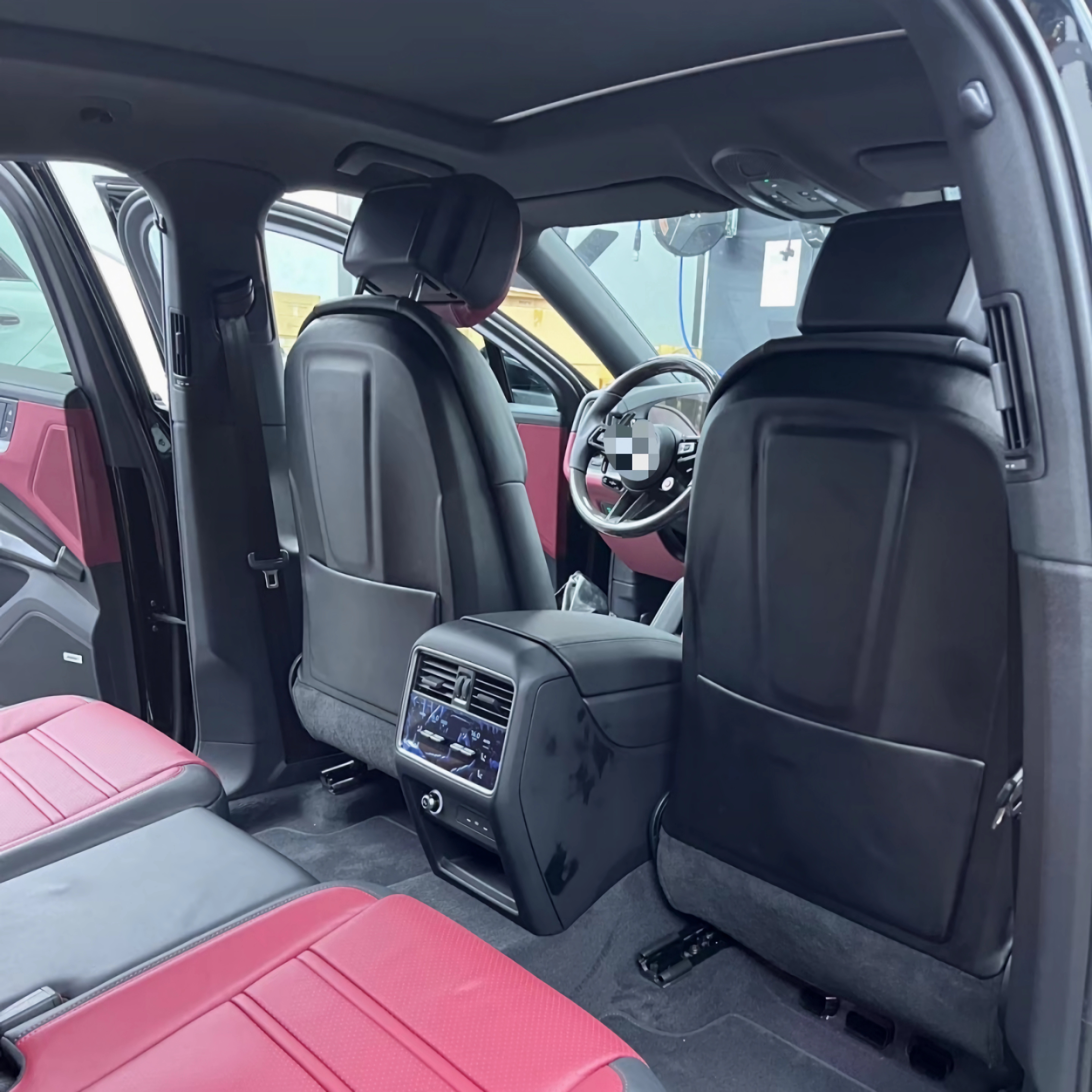 Pu&ograve; essere utilizzato per gli schienali dei sedili delle auto (leggero, robusto e durevole)