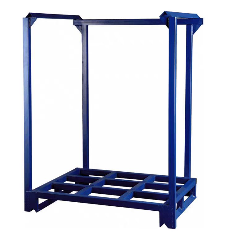 Rack logistici personalizzati per parti automatiche garantiscono un trasporto sicuro.