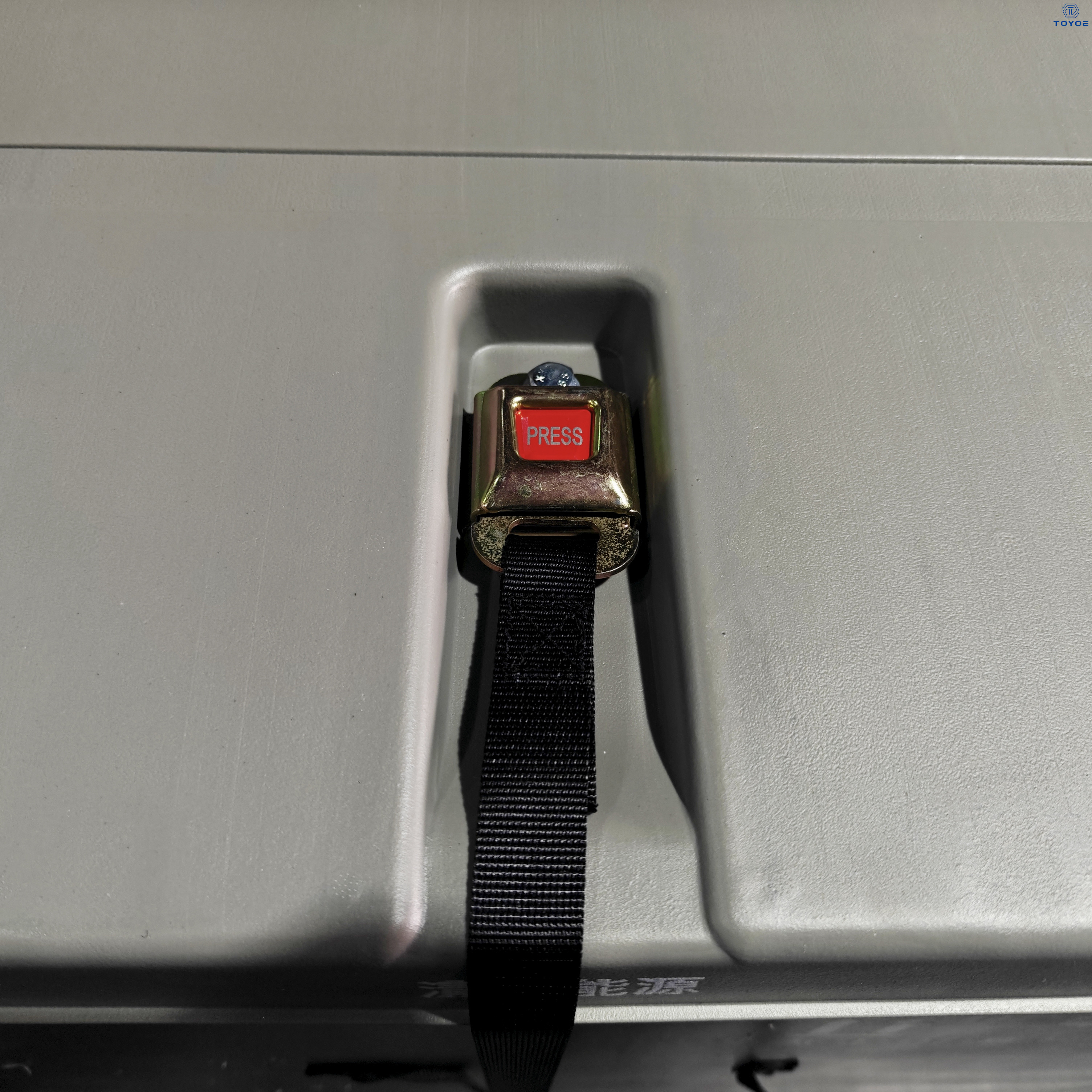 I campioni gratuiti da 1100*1100*1100 mm vengono forniti in scatole di pallet di plastica con un minimo di un pezzo