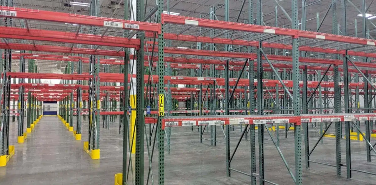 Il rack selettivo &egrave; di facile accesso e configurazione.