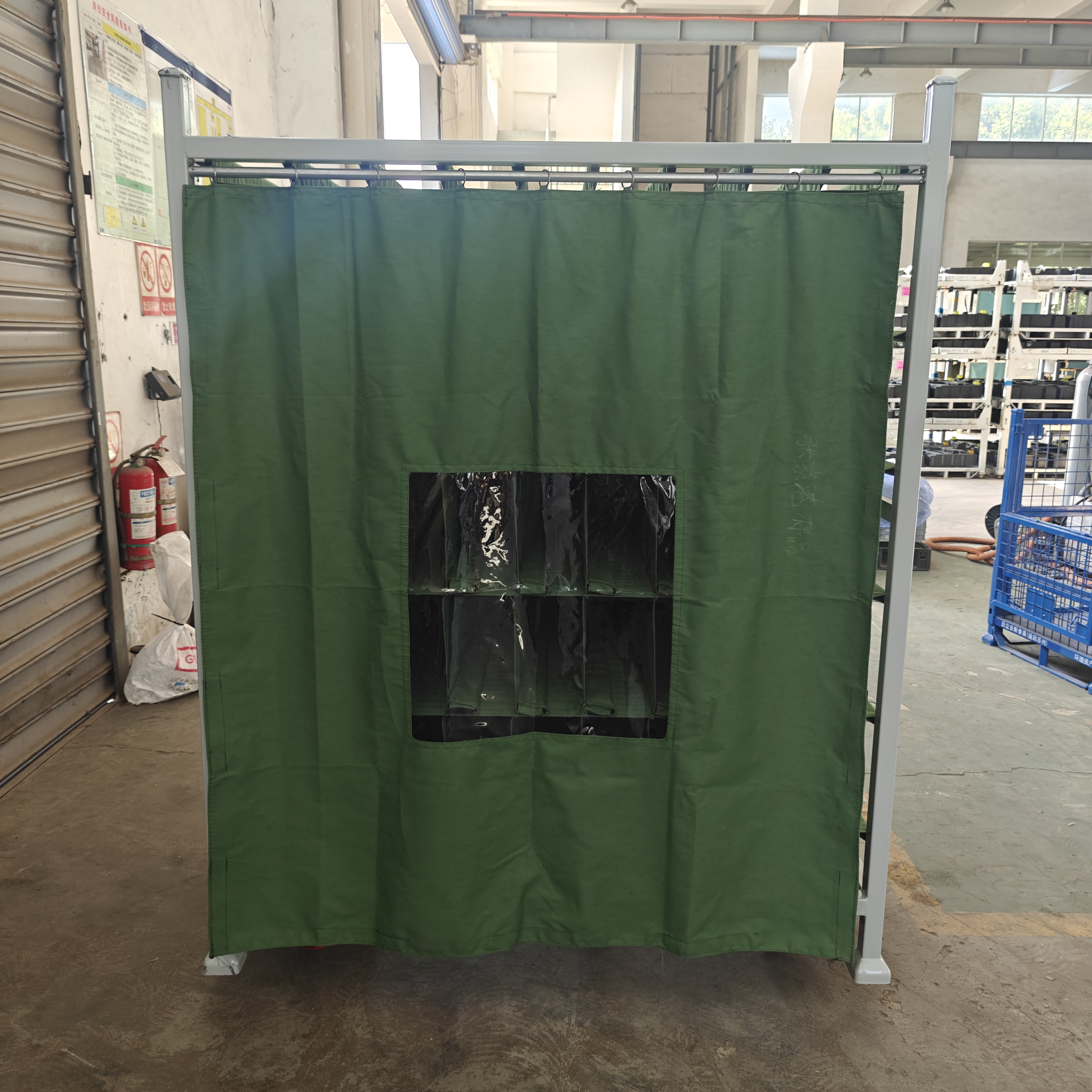 Rack di materiale di stoccaggio dedicato per celle a batteria di catl