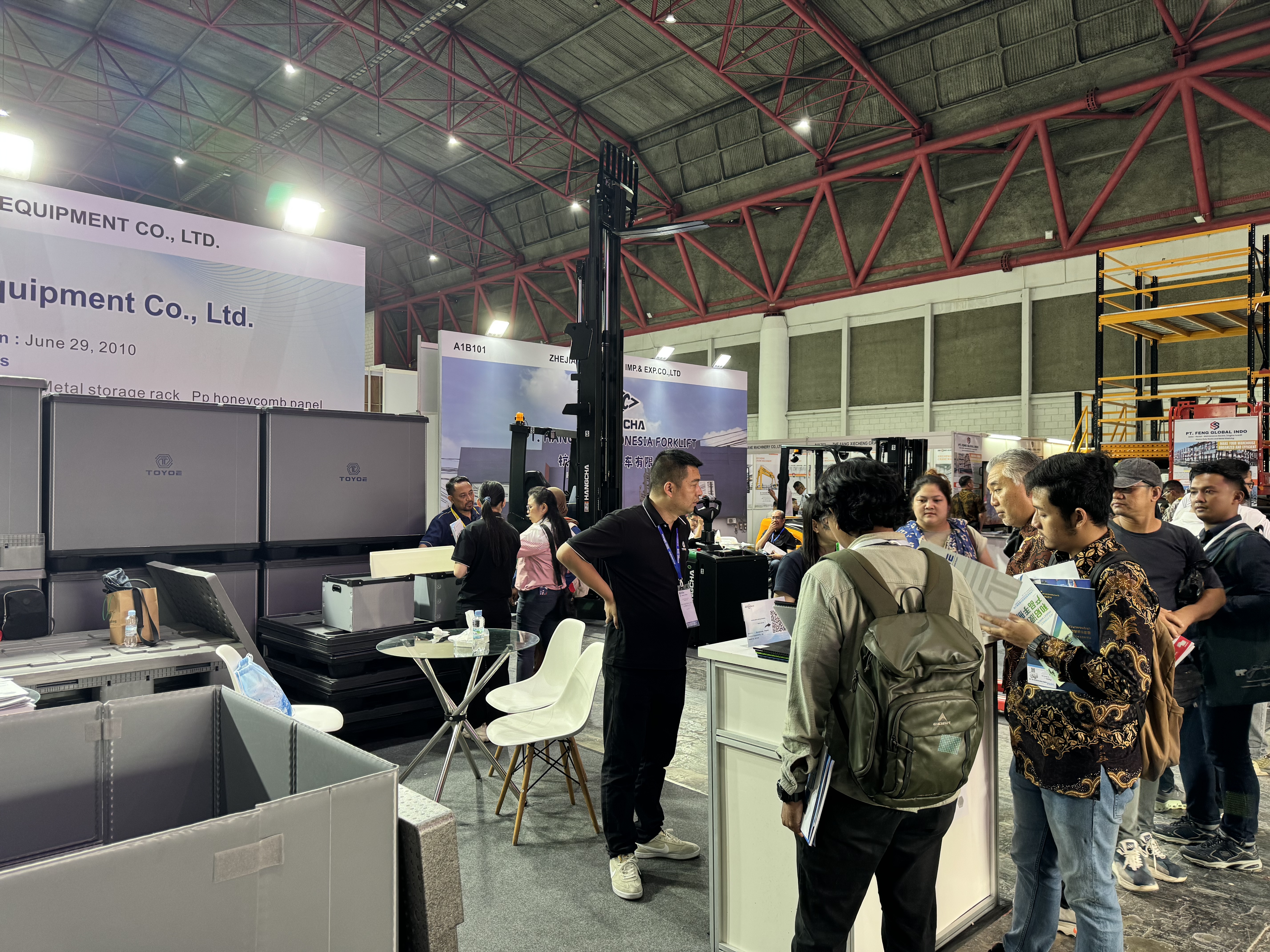 Foto di gruppo alla mostra