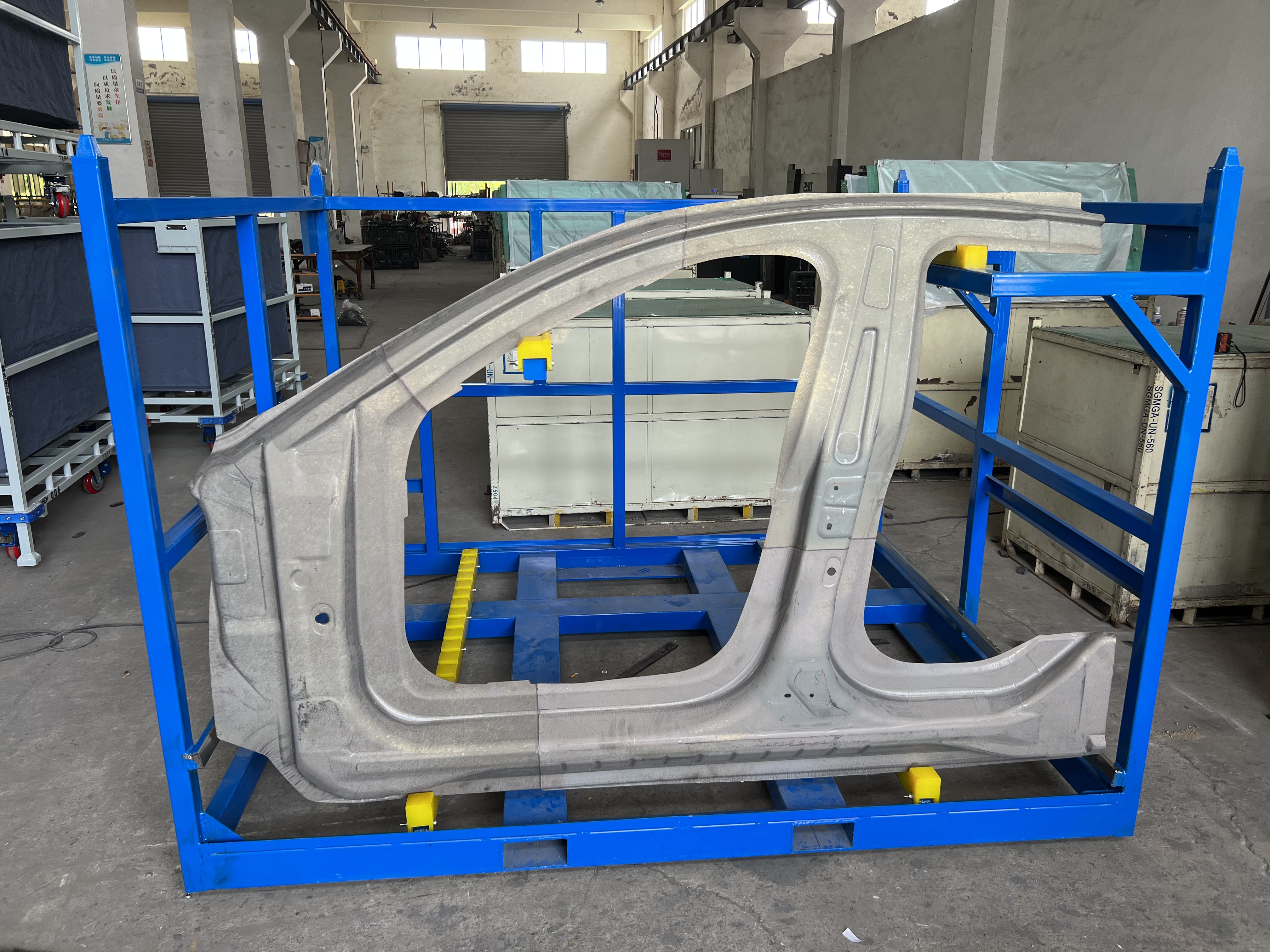 Raffuggi di ferro ideali per conservare le porte del veicolo con perdita di trasporto zero.